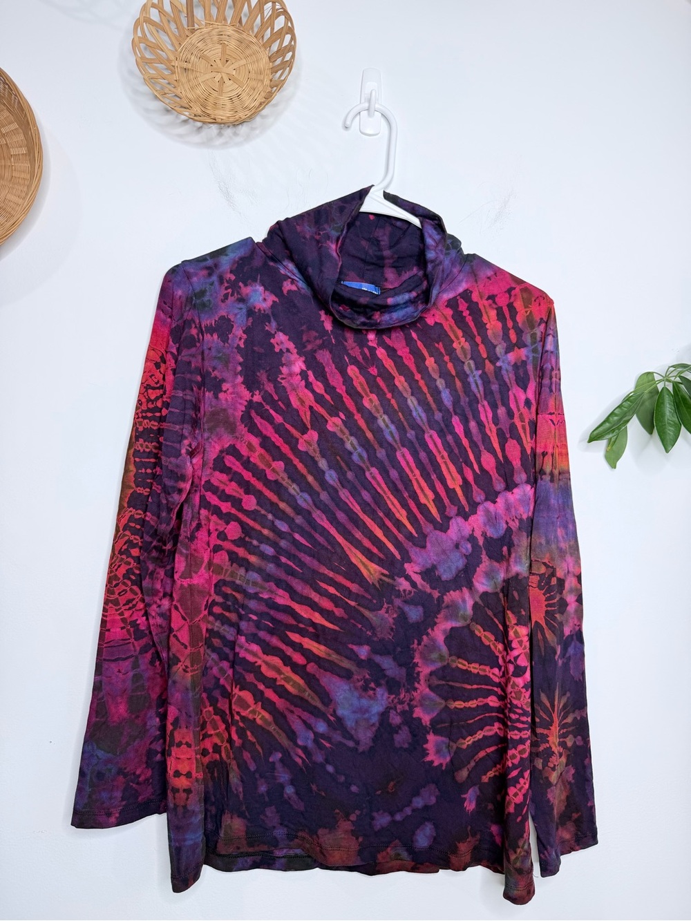 Mexicali Blues Mock Neck Tie Dye Top Size M/L